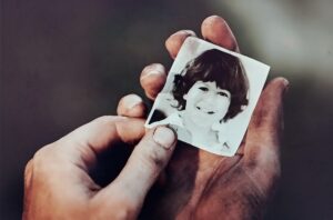 10 Ways to Honor Deceased Parents